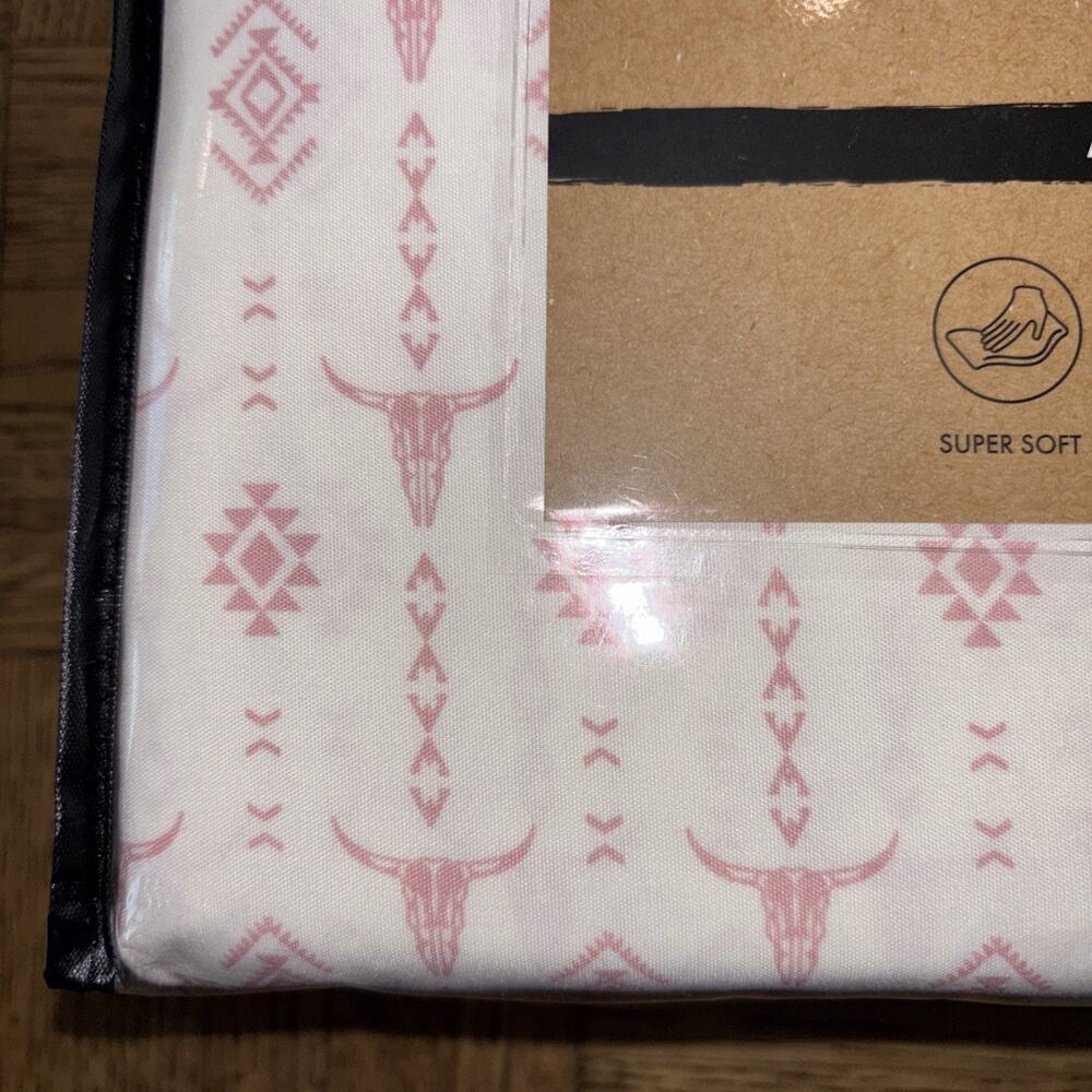 Wrangler Steer Head Stripe Pink KING Sheet Set Western Themed Longhorn Skulls - Picture 2 of 5